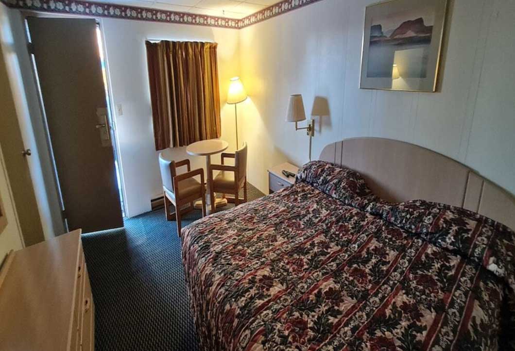 DuBois Manor Motel Gallery